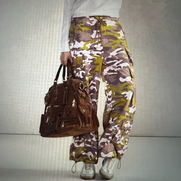 Women's Cynthia Rowley Camouflage Cargo Pants, Sz M - Picture 1 of 9